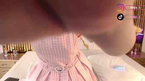 Mtica Brennet online show from 05-16-26, 05:04