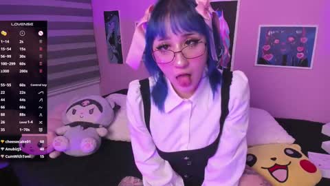 Snapshot of miwaviolet chatting on 03-02-25, 11:53 Miwa Violet online show from 03-02-25, 11:53