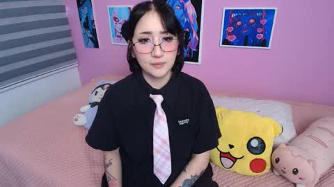 Snapshot of miwaviolet chatting on 12-01-25, 09:31 Miwa Violet online show from 12-01-25, 09:31