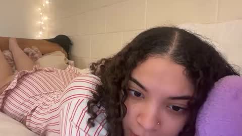 mixedmamas online show from 02-14-26, 08:00