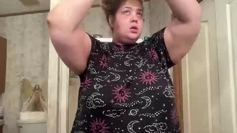 Snapshot of mixxedgoodness222 chatting on 12-15-25, 04:11 mixxedgoodness222 online show from 12-15-25, 04:11