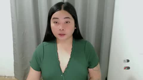 Snapshot of miya_licious chatting on 02-03-26, 02:44 cassie marie online show from 02-03-26, 02:44