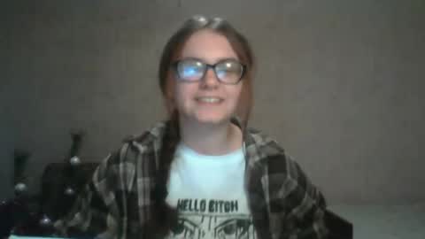 Snapshot of miyabe chatting on 01-11-25, 07:06 Milana online show from 01-11-25, 07:06