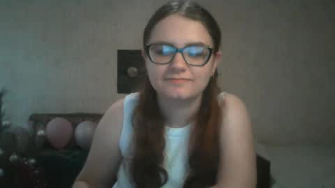 Snapshot of miyabe chatting on 03-10-25, 01:10 Milana online show from 03-10-25, 01:10
