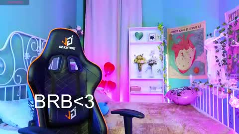 Mizuki online show from 02-17-25, 03:15