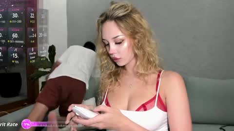 Snapshot of mj1moretime chatting on 05-14-26, 04:25 Millie and John online show from 05-14-26, 04:25
