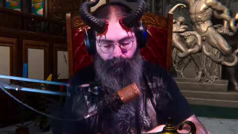 Lois online show from 10-18-25, 07:25