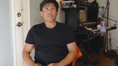 mlcenphx online show from 11-22-25, 04:22