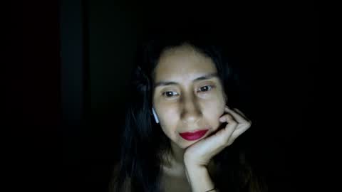 Snapshot of mli739709 chatting on 02-20-25, 08:28 MoonLipson online show from 02-20-25, 08:28