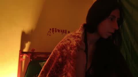 Snapshot of mli739709 chatting on 11-04-25, 02:43 MoonLipson online show from 11-04-25, 02:43