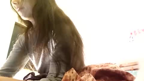 Snapshot of mli739709 chatting on 11-22-25, 11:04 MoonLipson online show from 11-22-25, 11:04