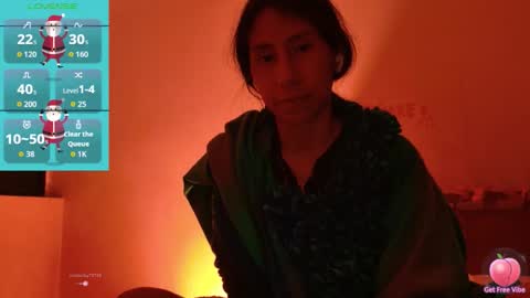 Snapshot of mli739709 chatting on 12-17-25, 04:18 MoonLipson online show from 12-17-25, 04:18