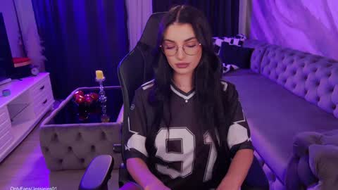 Snapshot of mmmaaa1234 chatting on 11-15-25, 12:19 Jessie online show from 11-15-25, 12:19