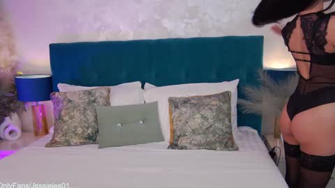 Snapshot of mmmaaa1234 chatting on 02-11-26, 11:32 Jessie online show from 02-11-26, 11:32