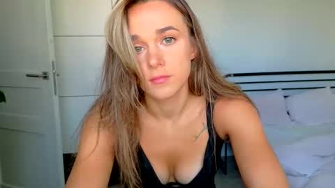 mmminnie online show from 09-11-25, 02:28