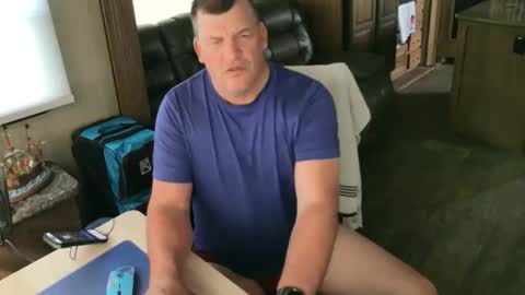 Snapshot of mmmthatsfunnn chatting on 10-04-25, 05:11 mmmthatsfunnn online show from 10-04-25, 05:11