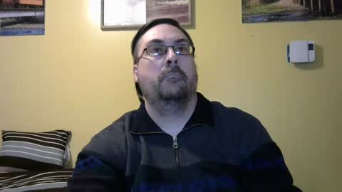 Snapshot of mmr45 chatting on 01-05-25, 12:31 mmr45 online show from 01-05-25, 12:31
