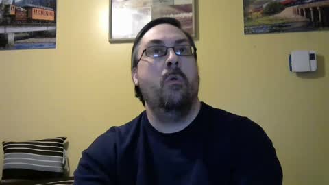 Snapshot of mmr45 chatting on 01-08-25, 04:44 mmr45 online show from 01-08-25, 04:44