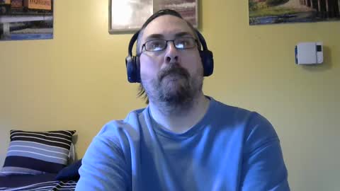 Snapshot of mmr45 chatting on 01-09-25, 09:47 mmr45 online show from 01-09-25, 09:47