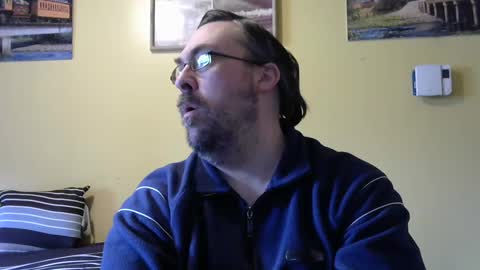 Snapshot of mmr45 chatting on 01-11-25, 06:33 mmr45 online show from 01-11-25, 06:33