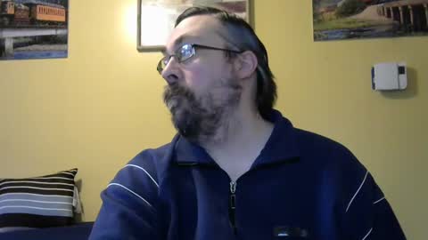 Snapshot of mmr45 chatting on 02-02-25, 05:37 mmr45 online show from 02-02-25, 05:37