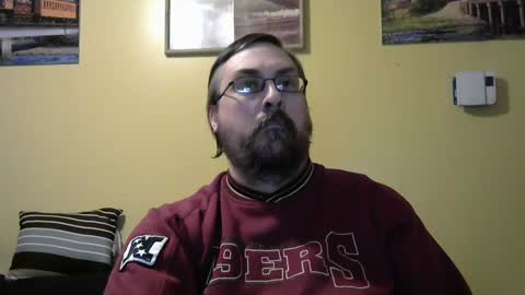 Snapshot of mmr45 chatting on 02-05-25, 05:20 mmr45 online show from 02-05-25, 05:20