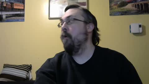 Snapshot of mmr45 chatting on 02-08-25, 04:57 mmr45 online show from 02-08-25, 04:57