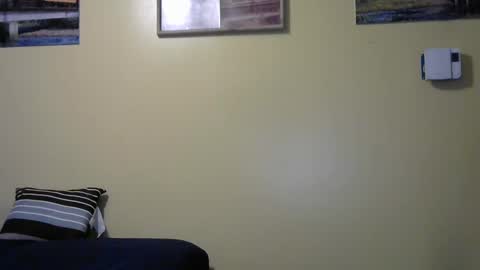 Snapshot of mmr45 chatting on 02-23-25, 12:41 mmr45 online show from 02-23-25, 12:41