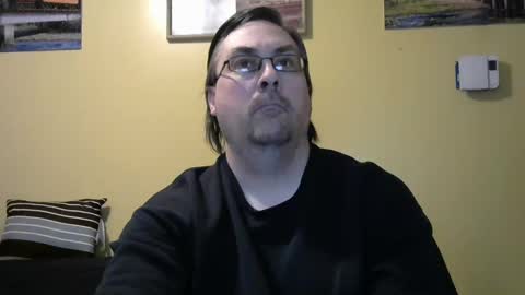 Snapshot of mmr45 chatting on 02-26-25, 05:20 mmr45 online show from 02-26-25, 05:20