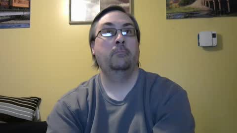 Snapshot of mmr45 chatting on 02-28-25, 05:26 mmr45 online show from 02-28-25, 05:26