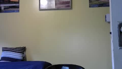 Snapshot of mmr45 chatting on 03-01-25, 11:58 mmr45 online show from 03-01-25, 11:58