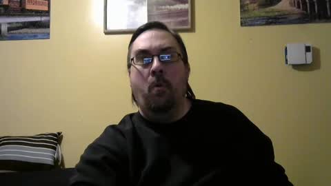 Snapshot of mmr45 chatting on 03-11-25, 07:04 mmr45 online show from 03-11-25, 07:04