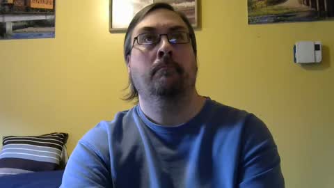 Snapshot of mmr45 chatting on 03-11-25, 11:48 mmr45 online show from 03-11-25, 11:48