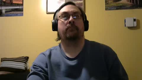 Snapshot of mmr45 chatting on 03-12-25, 04:08 mmr45 online show from 03-12-25, 04:08