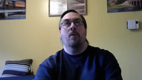 Snapshot of mmr45 chatting on 03-12-25, 11:22 mmr45 online show from 03-12-25, 11:22