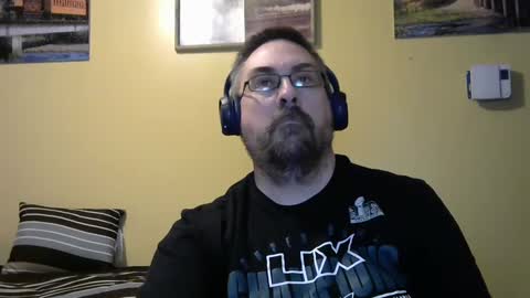 Snapshot of mmr45 chatting on 09-15-25, 03:17 mmr45 online show from 09-15-25, 03:17