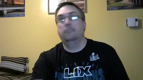 Snapshot of mmr45 chatting on 10-10-25, 05:06 mmr45 online show from 10-10-25, 05:06
