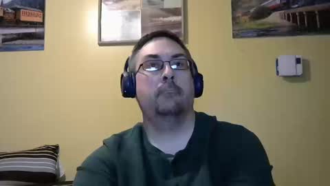 Snapshot of mmr45 chatting on 10-15-25, 05:07 mmr45 online show from 10-15-25, 05:07