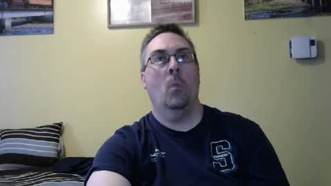 Snapshot of mmr4545 chatting on 06-14-26, 01:03 mark online show from 06-14-26, 01:03