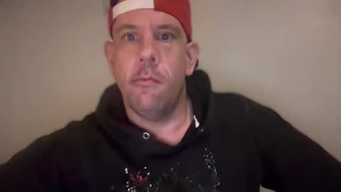 Snapshot of mnbttmguylking chatting on 12-15-25, 01:59 TightHoleMPLS online show from 12-15-25, 01:59