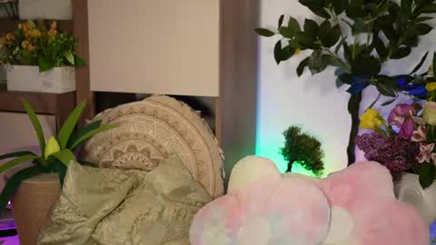 Snapshot of moan_4_you chatting on 04-18-26, 07:58 Ruxxx online show from 04-18-26, 07:58