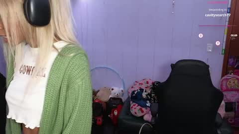MOCHA   JAMES THE NPC  online show from 05-02-26, 01:32