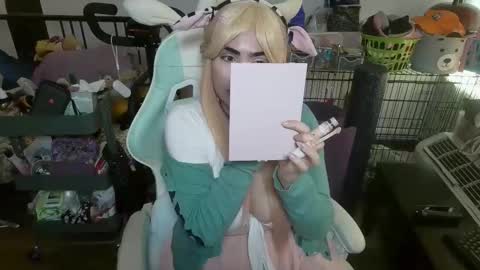 Snapshot of mochi_rainbow chatting on 03-25-26, 08:37 The Mochi Rainbow Variety Show online show from 03-25-26, 08:37