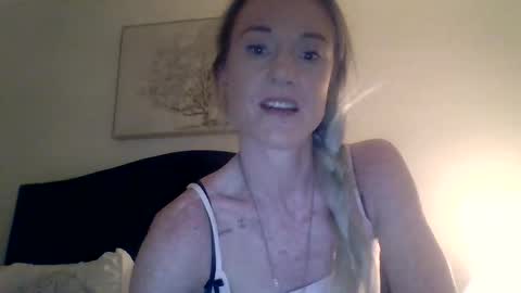 Snapshot of mockingbirds91 chatting on 06-10-26, 05:50 mockingbirds91 online show from 06-10-26, 05:50