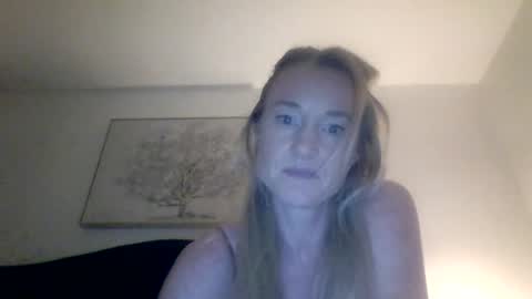 mockingbirds91 online show from 06-15-26, 04:47