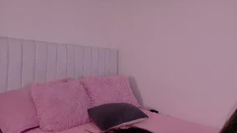 zoe ross online show from 03-08-26, 07:17