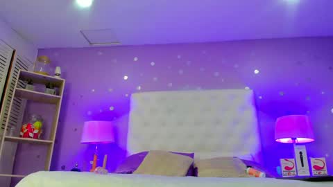 Sophia  online show from 01-31-25, 07:29