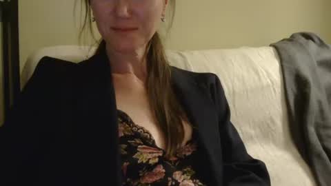 Snapshot of modesta1413 chatting on 11-27-25, 02:57 Aurora online show from 11-27-25, 02:57