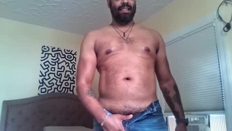 modestguy1084 online show from 09-17-25, 07:04