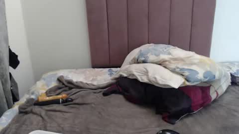 Mogheul Slay online show from 03-12-26, 01:23